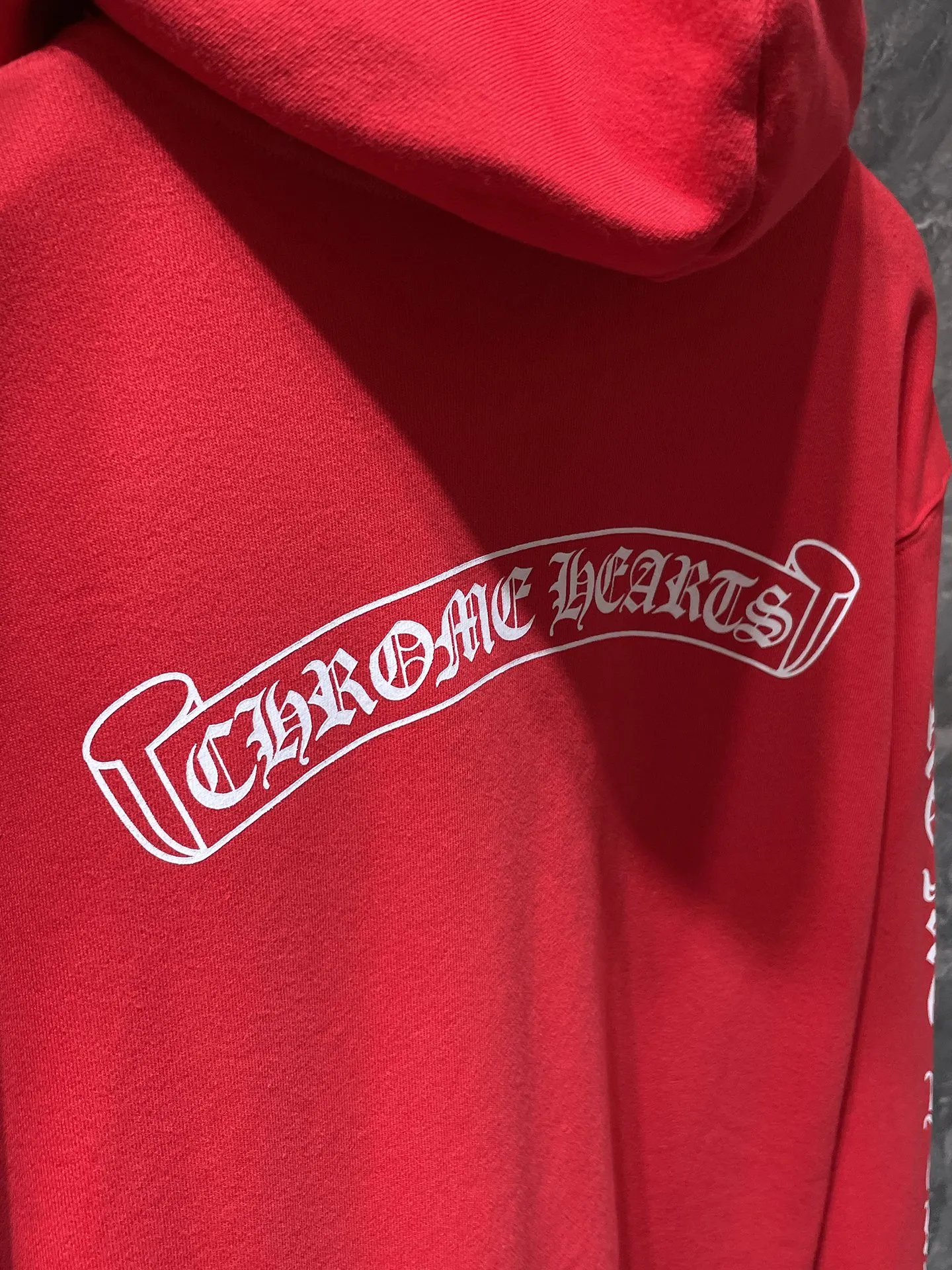 P250 Chrome Hearts Autumn and Winter 2025 Counter synchronization ❤️Details of the same style Chrome Hearts limited online hooded sweatshirt Improved customized version 1:1 high-gram weight high-quality fabric Recommended color: red Black Size: S, M, L, XL
